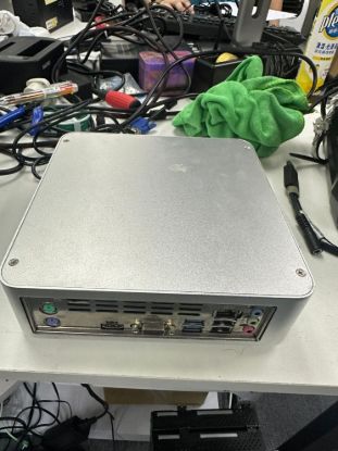 圖片 OEM Mini PC — Silver Aluminum Chassis (Industrial / Embedded Style)