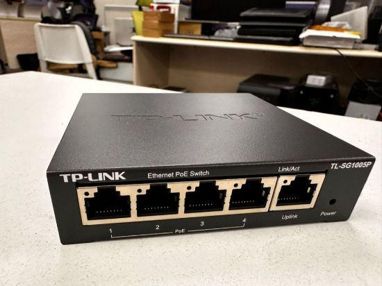 Picture of TP-Link TL-SG1005P 4 Port PoE Switch (✌️✌️)