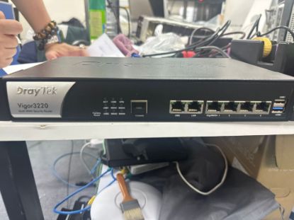 Picture of DrayTek Vigor3220 Multi-WAN Security Router (✌️✌️)