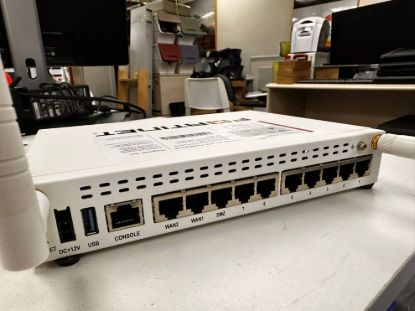 圖片 ✌️Fortinet FortiWiFi-60E Wireless Unified Threat Management (UTM) Appliance✌️